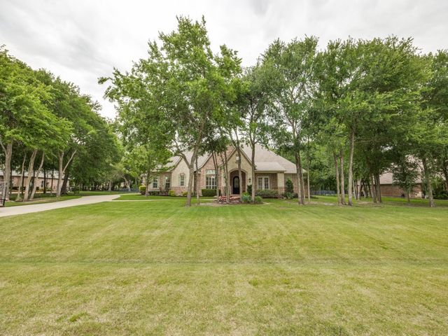2705 Wolf Creek Drive, Lucas, TX 75002