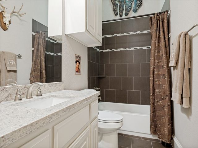 2705 Wolf Creek Drive, Lucas, TX 75002
