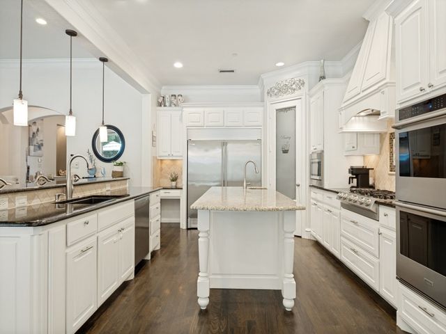 2705 Wolf Creek Drive, Lucas, TX 75002