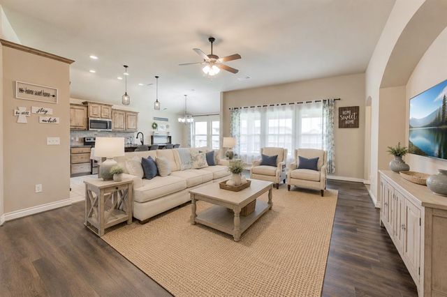 19117 Hecho Drive, Edmond, OK 73012