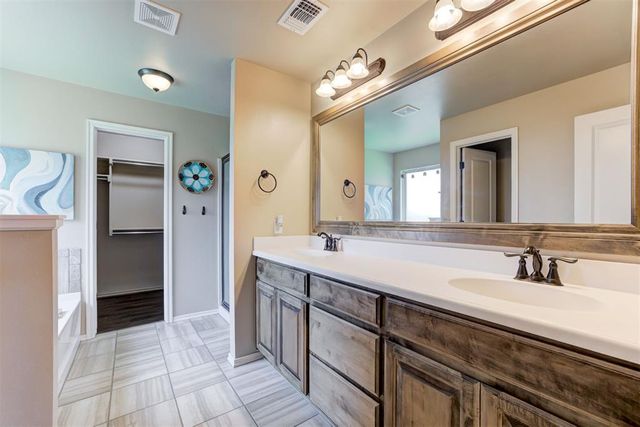 19117 Hecho Drive, Edmond, OK 73012