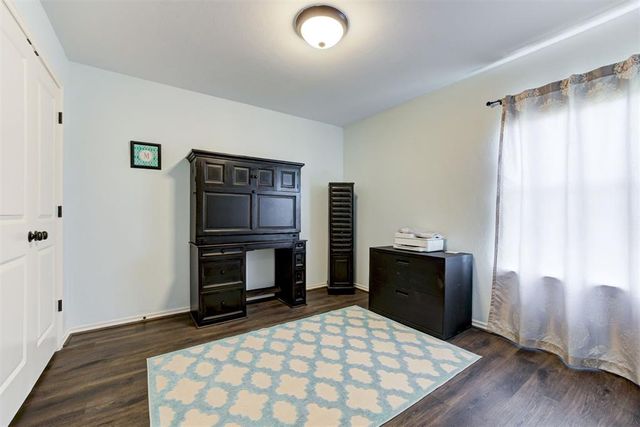 19117 Hecho Drive, Edmond, OK 73012