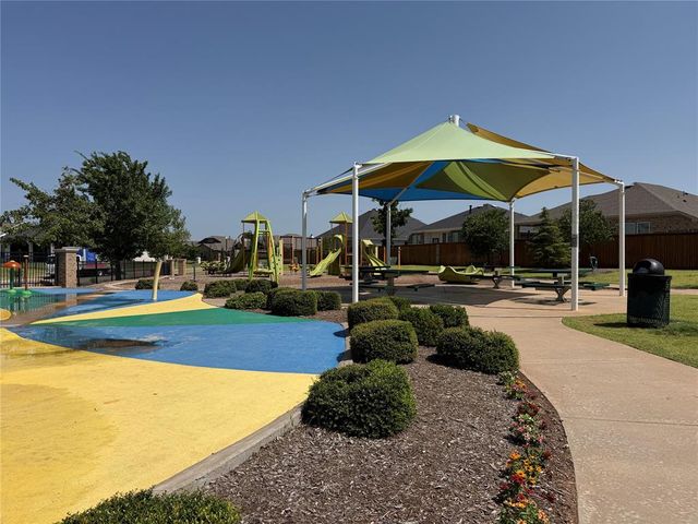 19117 Hecho Drive, Edmond, OK 73012