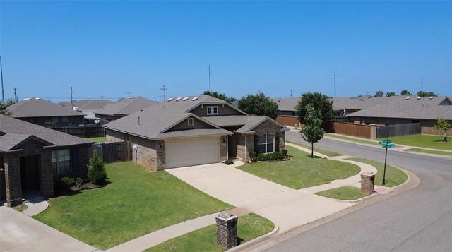 19117 Hecho Drive, Edmond, OK 73012
