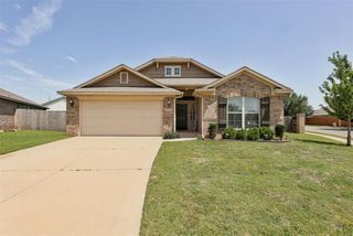 19117 Hecho Drive, Edmond, OK 73012