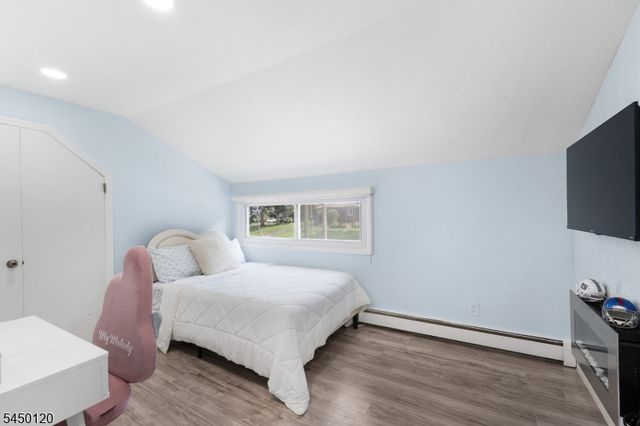 33 Beverly Rd, West Caldwell Twp., NJ 07006