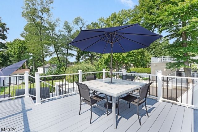 33 Beverly Rd, West Caldwell Twp., NJ 07006