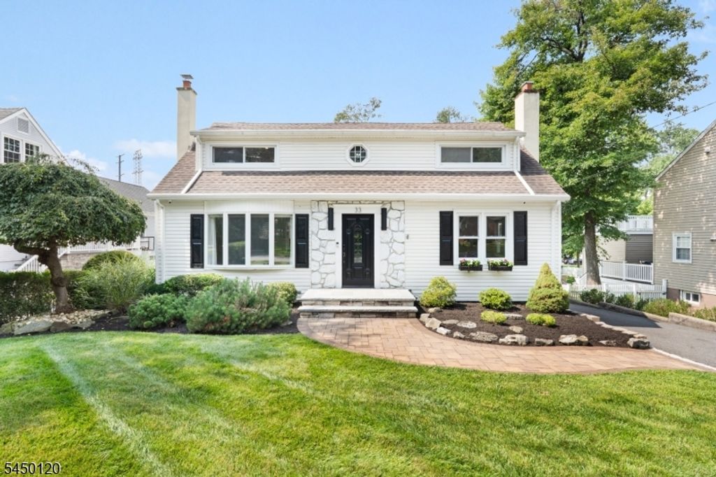 33 Beverly Rd, West Caldwell Twp., NJ 07006 — photo 2