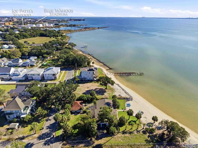 1419 Sonia St, Pensacola, FL 32502