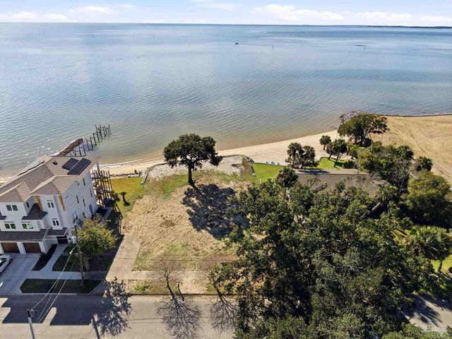 1419 Sonia St, Pensacola, FL 32502