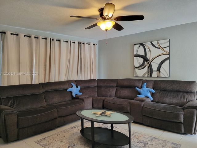 2560 NE 8th Terrace, Pompano Beach, FL 33064