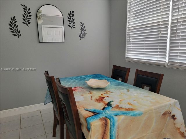 2560 NE 8th Terrace, Pompano Beach, FL 33064