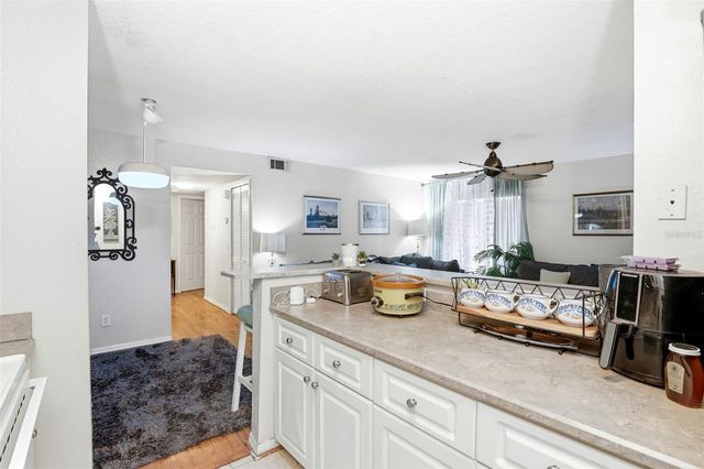 2542 OAK PARK WAY 101, Orlando, FL 32822