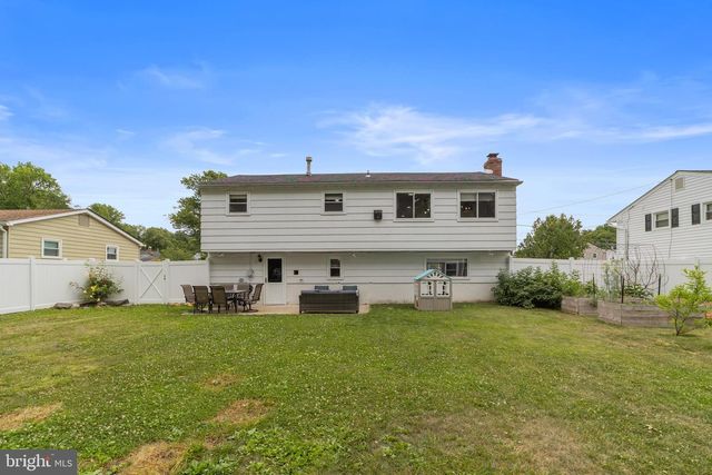 907 RUSSO DR, Westampton, NJ 08060