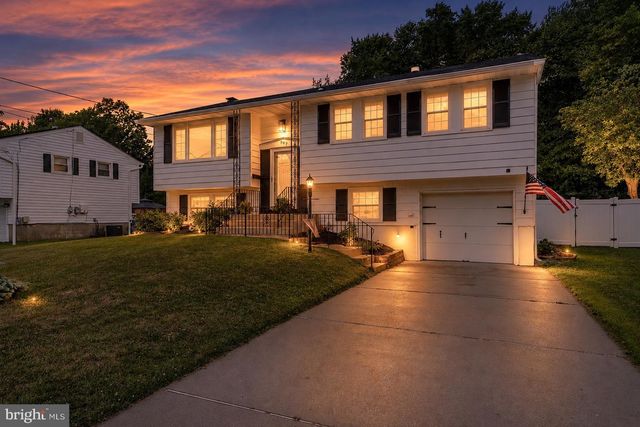 907 RUSSO DR, Westampton, NJ 08060