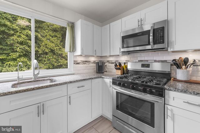 907 RUSSO DR, Westampton, NJ 08060