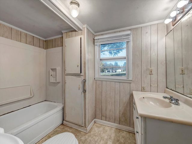 1811 Indian Creek Rd, Pulaski, TN 38478