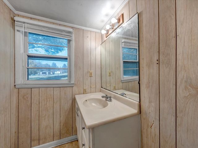 1811 Indian Creek Rd, Pulaski, TN 38478