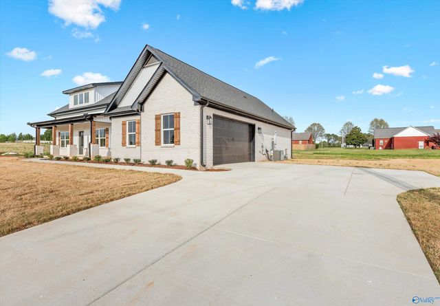 23921 Justin Brent Circle, Elkmont, AL 35620