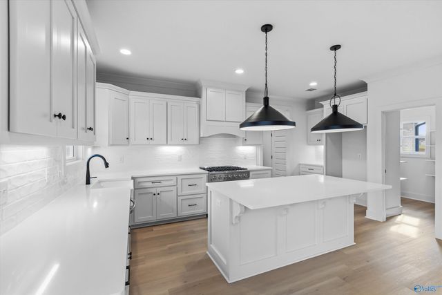 23921 Justin Brent Circle, Elkmont, AL 35620