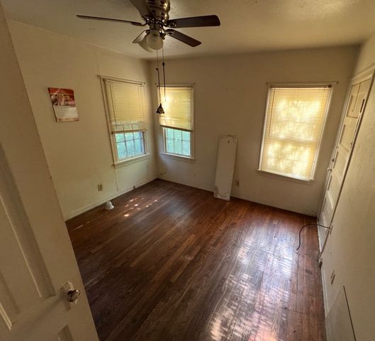 804 W Bridge Street, Weatherford, TX 76086