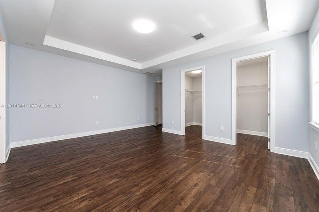 1031 NE 13th Ave, Fort Lauderdale, FL 33304