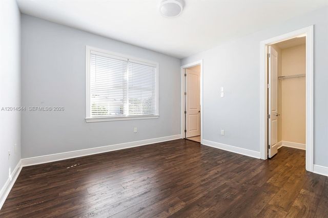 1031 NE 13th Ave, Fort Lauderdale, FL 33304