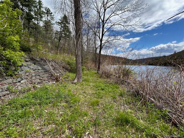 12 Homeyer Road, Glen Spey, NY 12737