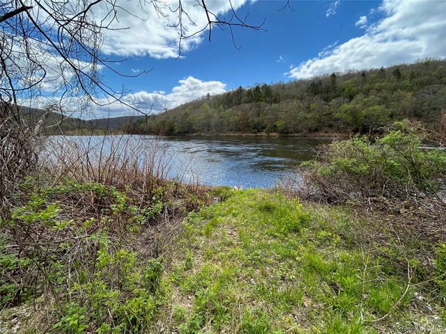 12 Homeyer Road, Glen Spey, NY 12737