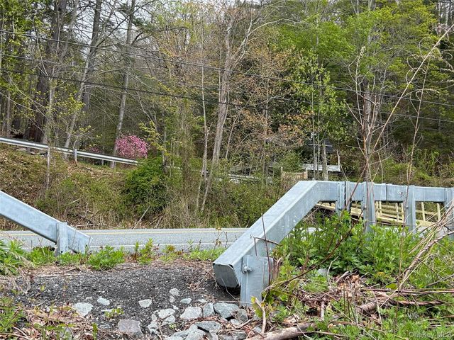 12 Homeyer Road, Glen Spey, NY 12737