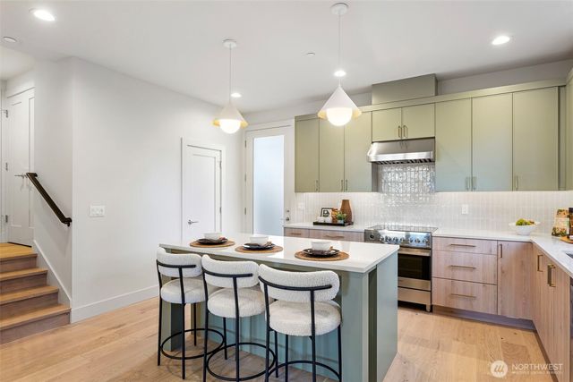 9315 132nd Avenue NE, Kirkland, WA 98033