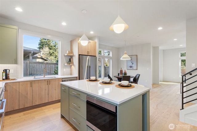 9315 132nd Avenue NE, Kirkland, WA 98033