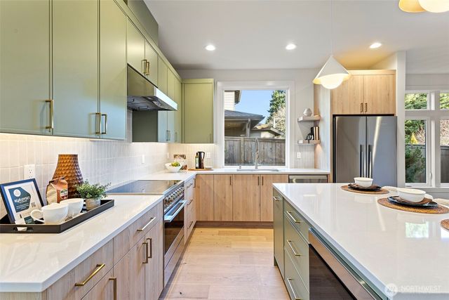 9315 132nd Avenue NE, Kirkland, WA 98033