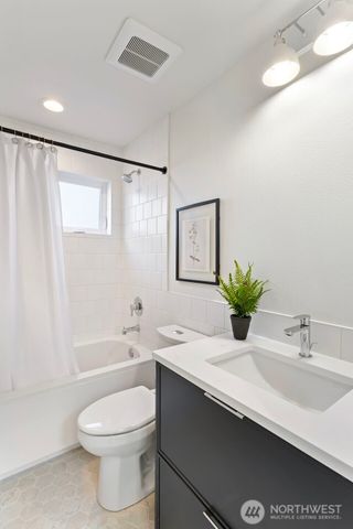 9315 132nd Avenue NE, Kirkland, WA 98033