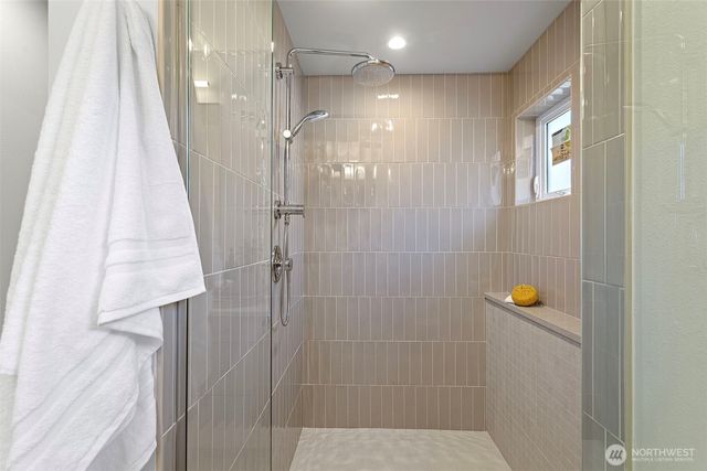 9315 132nd Avenue NE, Kirkland, WA 98033