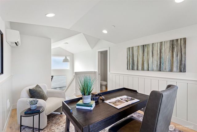 9315 132nd Avenue NE, Kirkland, WA 98033