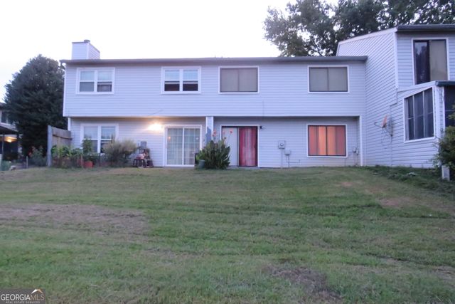 22 FAIRVIEW Drive, Jonesboro, GA 30238