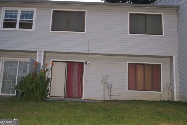 22 FAIRVIEW Drive, Jonesboro, GA 30238