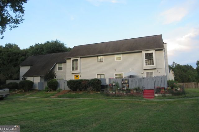 22 FAIRVIEW Drive, Jonesboro, GA 30238