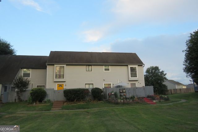 22 FAIRVIEW Drive, Jonesboro, GA 30238