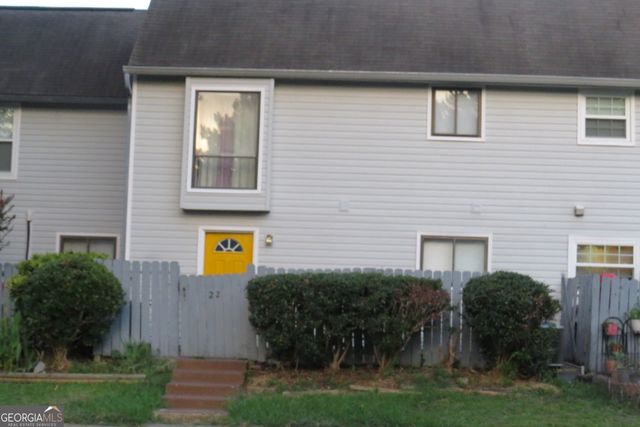 22 FAIRVIEW Drive, Jonesboro, GA 30238