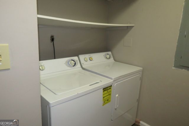 22 FAIRVIEW Drive, Jonesboro, GA 30238