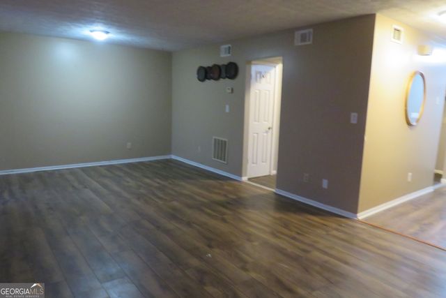 22 FAIRVIEW Drive, Jonesboro, GA 30238