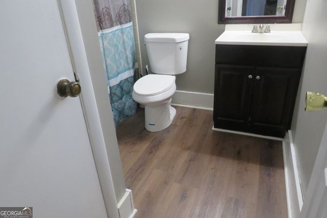 22 FAIRVIEW Drive, Jonesboro, GA 30238