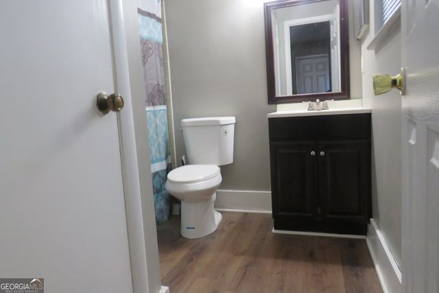 22 FAIRVIEW Drive, Jonesboro, GA 30238