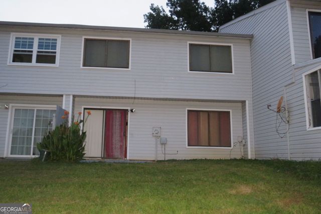 22 FAIRVIEW Drive, Jonesboro, GA 30238