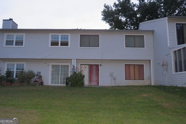 22 FAIRVIEW Drive, Jonesboro, GA 30238
