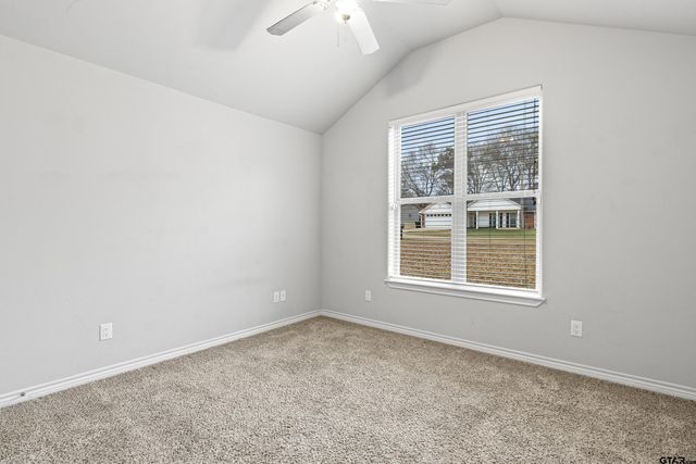 302 Collins Ave, Longview, TX 75605