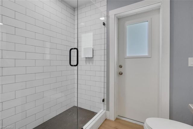 10450 Windsor WAY, Naples, FL 34109