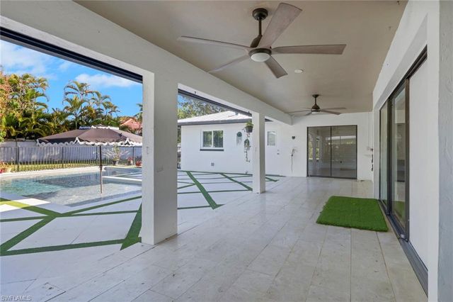 10450 Windsor WAY, Naples, FL 34109